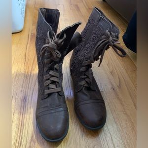 american eagle lace boots